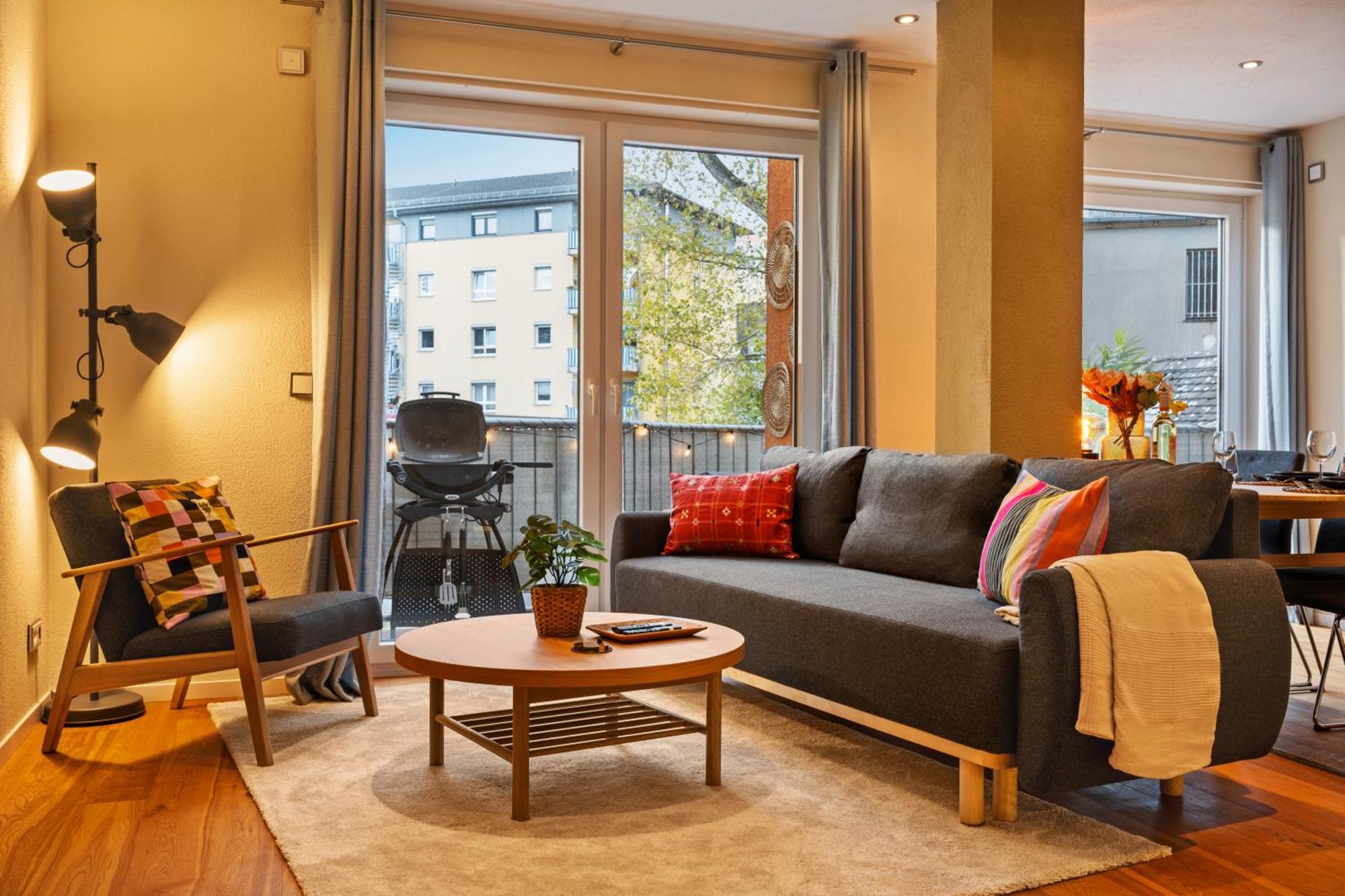 Edler Wohnraum Schwanenteich-Suite Mit Balkon, Kaffeevollautomat, Lift & Parkplatz Цвікау Екстер'єр фото