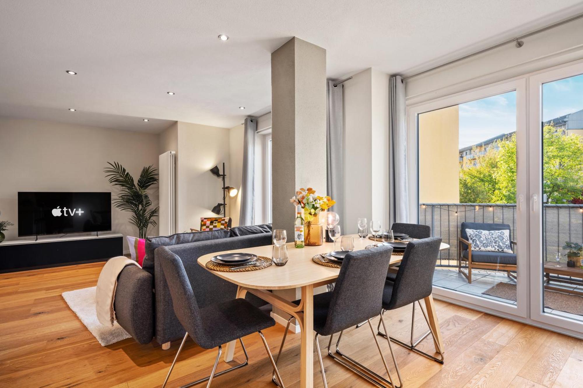 Edler Wohnraum Schwanenteich-Suite Mit Balkon, Kaffeevollautomat, Lift & Parkplatz Цвікау Екстер'єр фото